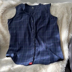 Rabbit running tech sleeveless button down medium women